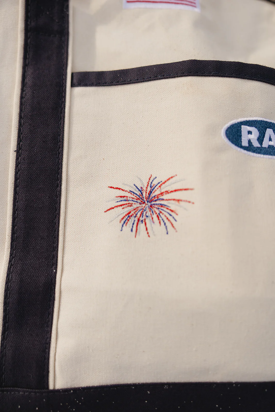 USA Ray Canvas Tote Bag - Image 5
